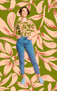 Modelo vestindo a estampa