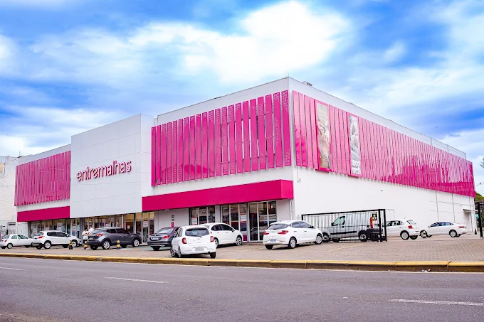 Fachada da loja Entremalhas